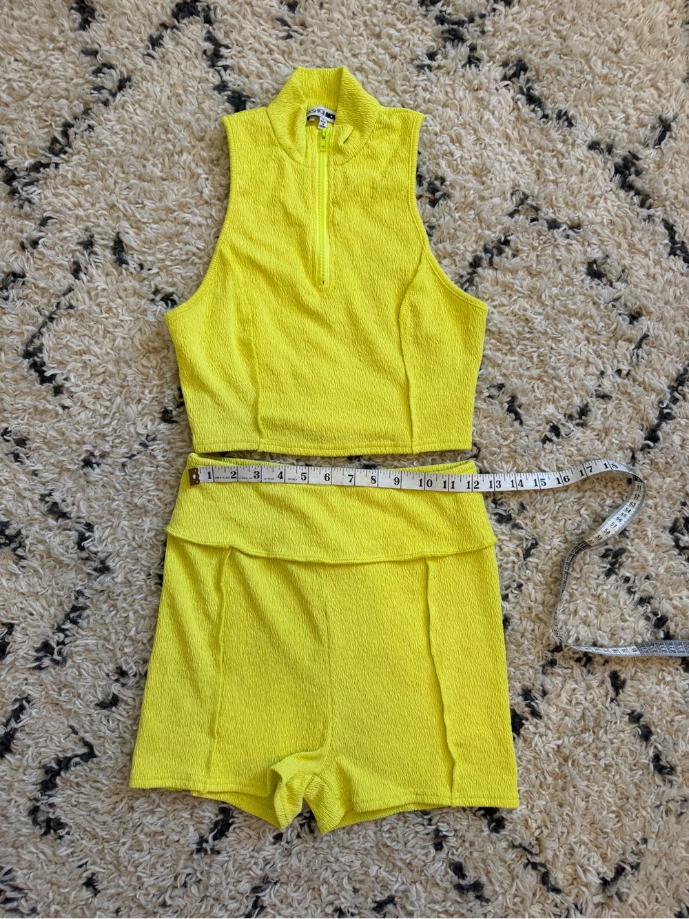 Neon Yellow Fashion Nova Set Size Woman M